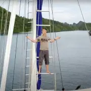 SeaTrek – Raw travel Raw travel on Ombak Putih in Raja Ampat